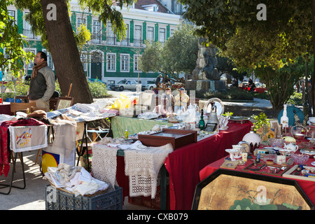 Marché de rue sur Praca do Principe Real, Bairro Alto, Lisbonne, Portugal, Europe Banque D'Images