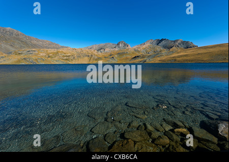 Le Rosset Lake dans le Gran Paradiso NP, Piémont, Italie Banque D'Images