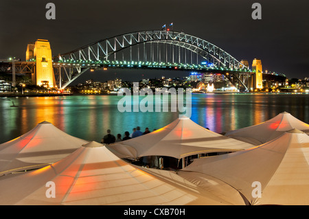 Sydney Harbour Bridge de nuit. Banque D'Images