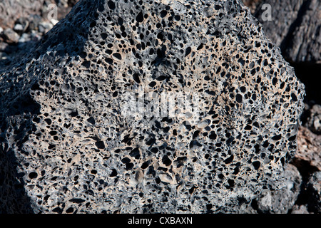 Bulles de gaz les trous dans cette lave, cratères de la Lune National Monument, ID. Banque D'Images