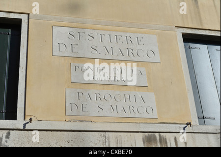 La signalisation routière de Venise, Venise, Italie. Banque D'Images