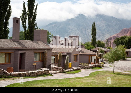 Le luxueux hôtel La Comarca Purmamarca, dans la province de Jujuy, en Argentine. Banque D'Images