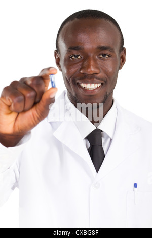 African American male pharmacien holding medicine comp Banque D'Images