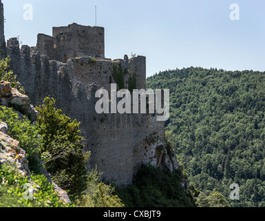 Château cathare de Puilaurens Languedoc, France. Répertorié comme monument historique. Banque D'Images