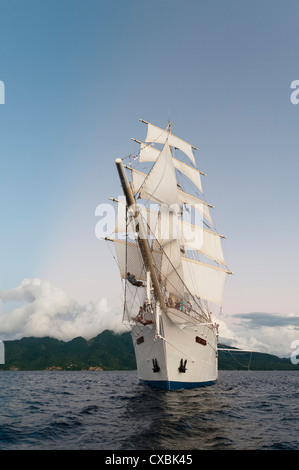 Star Clipper croisière voile, Dominique, Antilles, Caraïbes, Amérique Centrale Banque D'Images