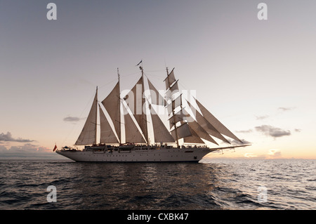 Star Clipper croisière voile, Dominique, Antilles, Caraïbes, Amérique Centrale Banque D'Images