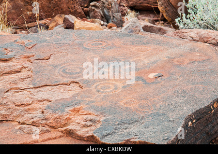 Des pétroglyphes ou gravures, Twyfelfontein, site du patrimoine mondial de l'UNESCO, la région de Kunene, Damaraland, Namibie, Afrique Banque D'Images