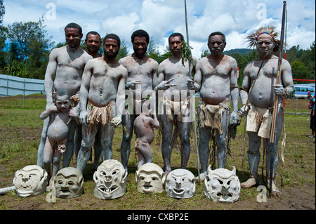 Mudman célèbre la tribu Sing Sing traditionnels dans les hautes terres de la Papouasie-Nouvelle-Guinée, du Pacifique Banque D'Images
