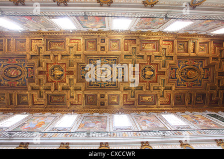 L'Italie, Rome, Capitole, Santa Maria in Aracoeli, Basilique, à l'intérieur, de l'intérieur Banque D'Images