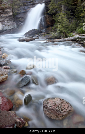 Baring Creek Falls, Glacier National Park, Montana, États-Unis d'Amérique, Amérique du Nord Banque D'Images