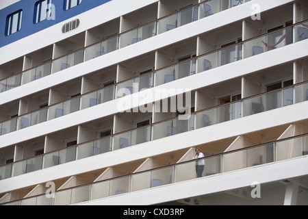 Bateau de croisière Aida Diva Kiel Banque D'Images