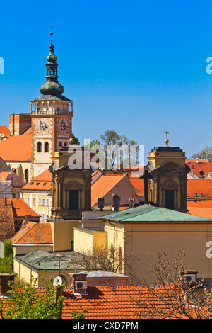 Mikulov (Nikolsburg) château et ville en Moravie du Sud, République Tchèque Banque D'Images