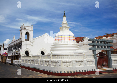 Temple bouddhiste de Sudharmalaya Vihara, Galle, Province du Sud, Sri Lanka, Asie Banque D'Images