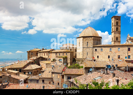 Toit d'une petite ville de Toscane Volterra Banque D'Images