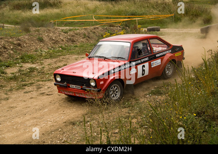 Voiture de rallye Ford Escort Classic Banque D'Images