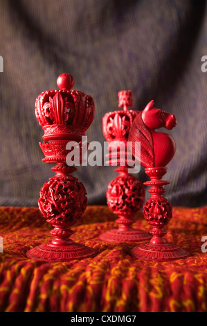 Le jeu d'échecs en ivoire anglo-chinois, basé sur Staunton, design made in Canton pour l'exportation au 19ème siècle Banque D'Images