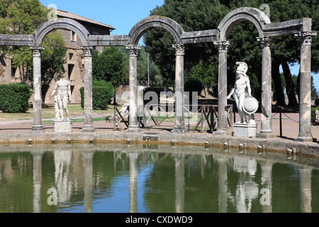 La Villa d'Hadrien, Canopus Canal, Site du patrimoine mondial de l'UNESCO, Tivoli, Rome, Latium, Italie, Europe Banque D'Images