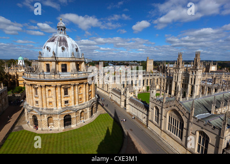 Vue sur Radcliffe Camera et de l'All Souls College, Oxford, Oxfordshire, Angleterre