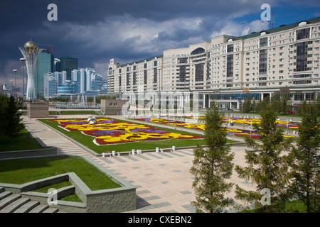 Nurzhol bulvar, boulevard central du Kazakhstan de neuf zone gouvernementale et administrative, Astana, Kazakhstan, en Asie centrale Banque D'Images