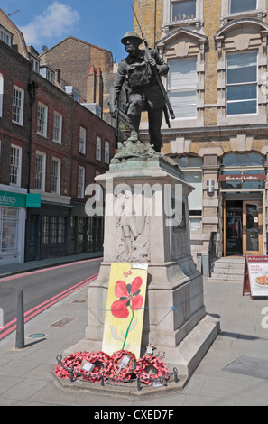 Le Southwark Première Guerre mondiale un monument commémoratif de guerre Borough High Street, London, UK. Banque D'Images