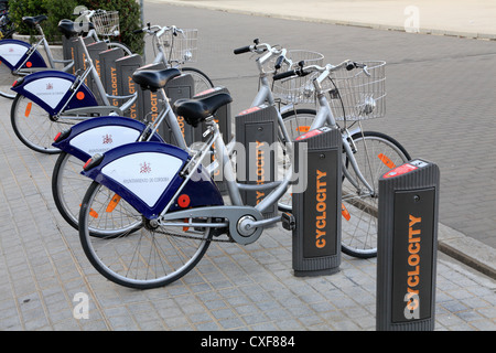 Carte à puce de louer des vélos communautaires à Cordoue Espagne aka Boris bikes Cyclocity de Ajuntamento Banque D'Images