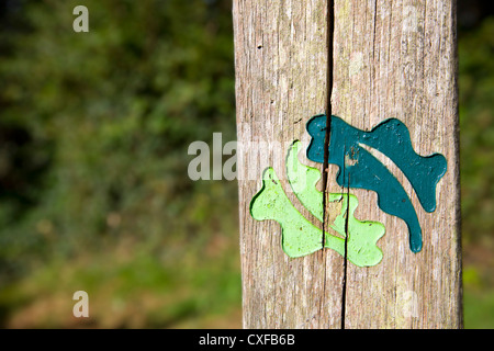 Kingswood ; St Austell, Cornwall, UK ; symbole sur poster Banque D'Images