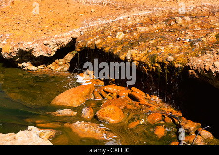 Rio Tinto (rivière) dans la région de Niebla (Huelva), Espagne Banque D'Images