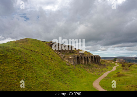 Old iron works, Banque de cheminée, Rosedale, North Yorkshire, Angleterre. UK Banque D'Images