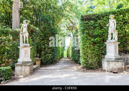 Florence, Italie. Vieux Jardins de Boboli au cours d'une journée ensoleillée en saison estivale Banque D'Images