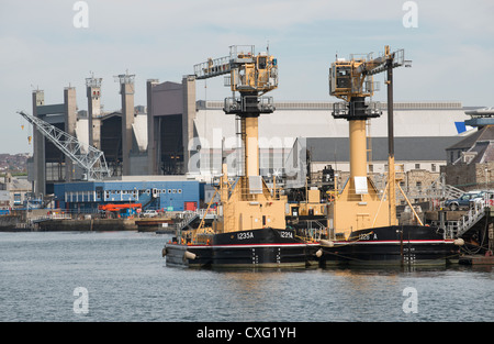 Chargement de munitions Devonport Dockyard Royal barges plymouth Devon UK Banque D'Images