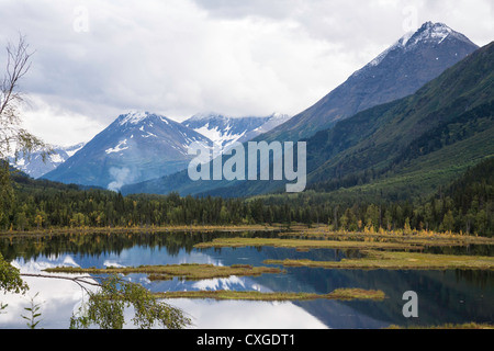 Les montagnes Chugach, Turnagain Arm, AK, États-Unis Banque D'Images