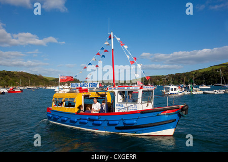 L'exploitation des sables bitumineux, ferry boat, Salcombe Salcombe, estuaire, Devon, Angleterre, Royaume-Uni Banque D'Images