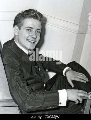 EDDIE COCHRAN (1938-1960) musicien rock américain photographié par Harry Hammond le jour avant sa mort dans un accident de voiture le 16 avril 1960 Banque D'Images