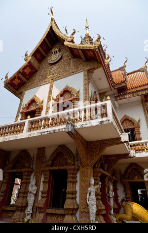 Le temple Wat Buppharam à Chiang Mai en Thaïlande Banque D'Images