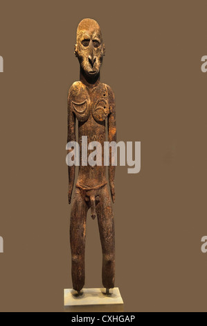 La Figure des ancêtres 19e siècle ou plus tôt la Papouasie-Nouvelle-Guinée East Sepik Province Yamok Middle village fleuve Sepik Sawos personnes Banque D'Images