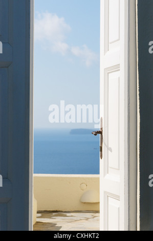 Porte ouverte à la mer Banque D'Images