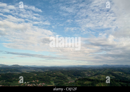 Regardez de la montagne à Samobor, Croatie Banque D'Images