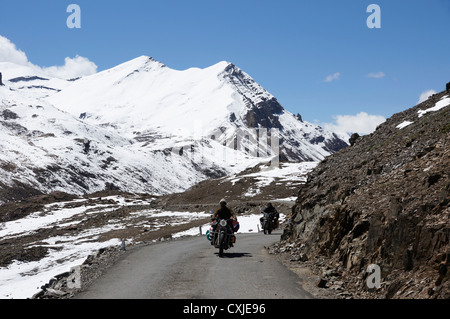 Paysage près de baralacha la (bara-lacha-col, 4890m), manali leh-autoroute, lahaul et spiti, Himachal Pradesh, Inde Banque D'Images