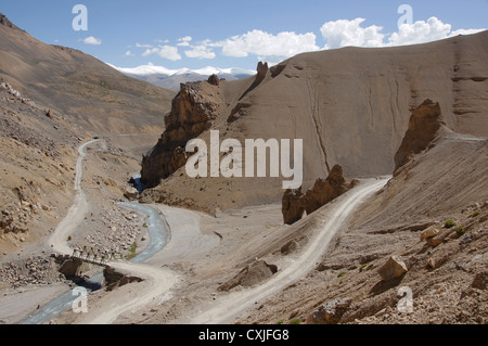 Paysage entre lachulung la et Pang, manali leh-autoroute, Jammu-et-Cachemire, l'Inde Banque D'Images