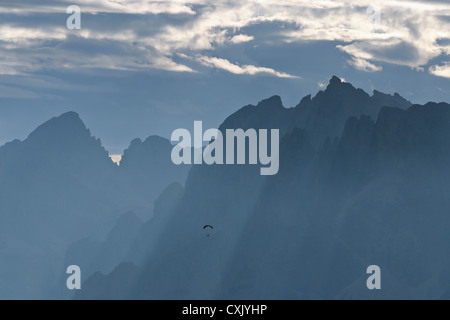 Vue du Pordoi Pass, Dolomites, Tyrol du Sud, Vénétie, Italie Banque D'Images