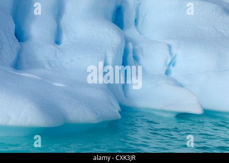 Iceberg, Nanortalik, Kujalleq, Kejser Franz Joseph Fjord, Groenland Banque D'Images