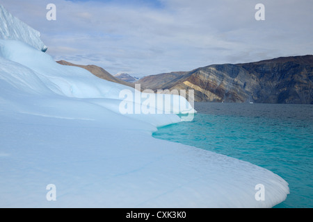 Iceberg, Nanortalik, Kujalleq, Kejser Franz Joseph Fjord, Groenland Banque D'Images