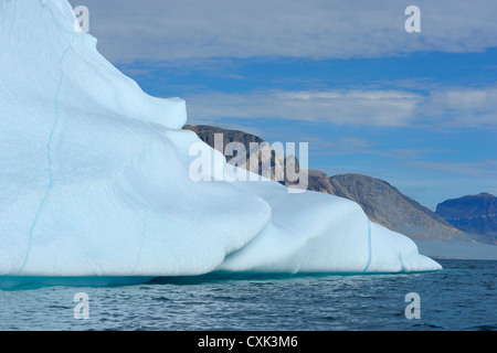 Iceberg, Nanortalik, Kujalleq, Kejser Franz Joseph Fjord, Groenland Banque D'Images