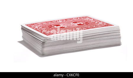 Le rouge et le blanc des jeux de cartes photographié sur un fond blanc Banque D'Images