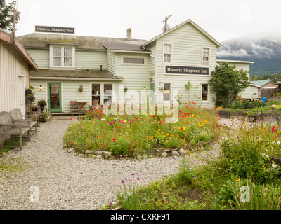 Jardins Historique Skagway Inn, Skagway, Alaska, USA Banque D'Images