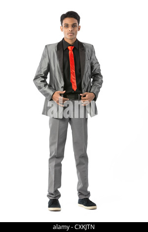 Jeune Indien vêtu d'un costume Banque D'Images