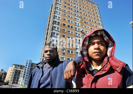 Les jeunes Les jeunes chômeurs Leeds UK Banque D'Images