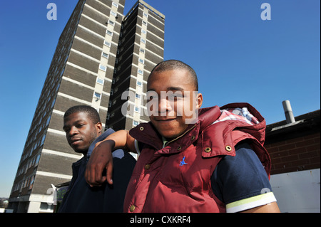 Les jeunes Les jeunes chômeurs Leeds UK Banque D'Images