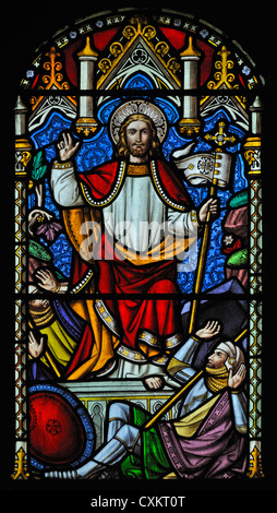 Détail de la fenêtre de l'Est par William Wailes. Eglise de Saint Kentigern. Caldbeck, Cumbria, Angleterre, Royaume-Uni, Europe. Banque D'Images