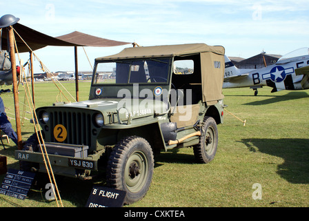 JEEP MILITAIRE RAF Banque D'Images